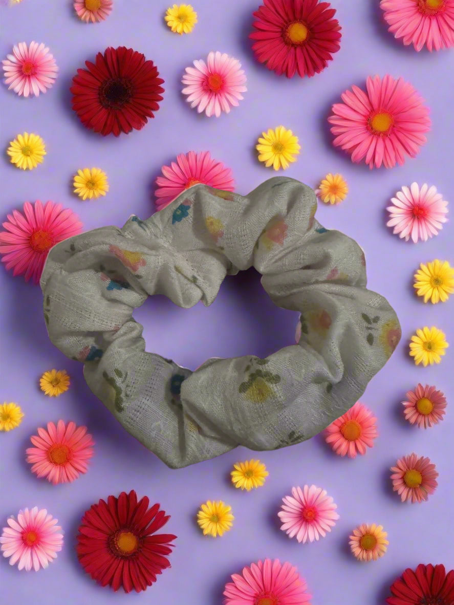 Flower scrunchie